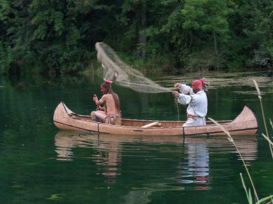 Canoe 16